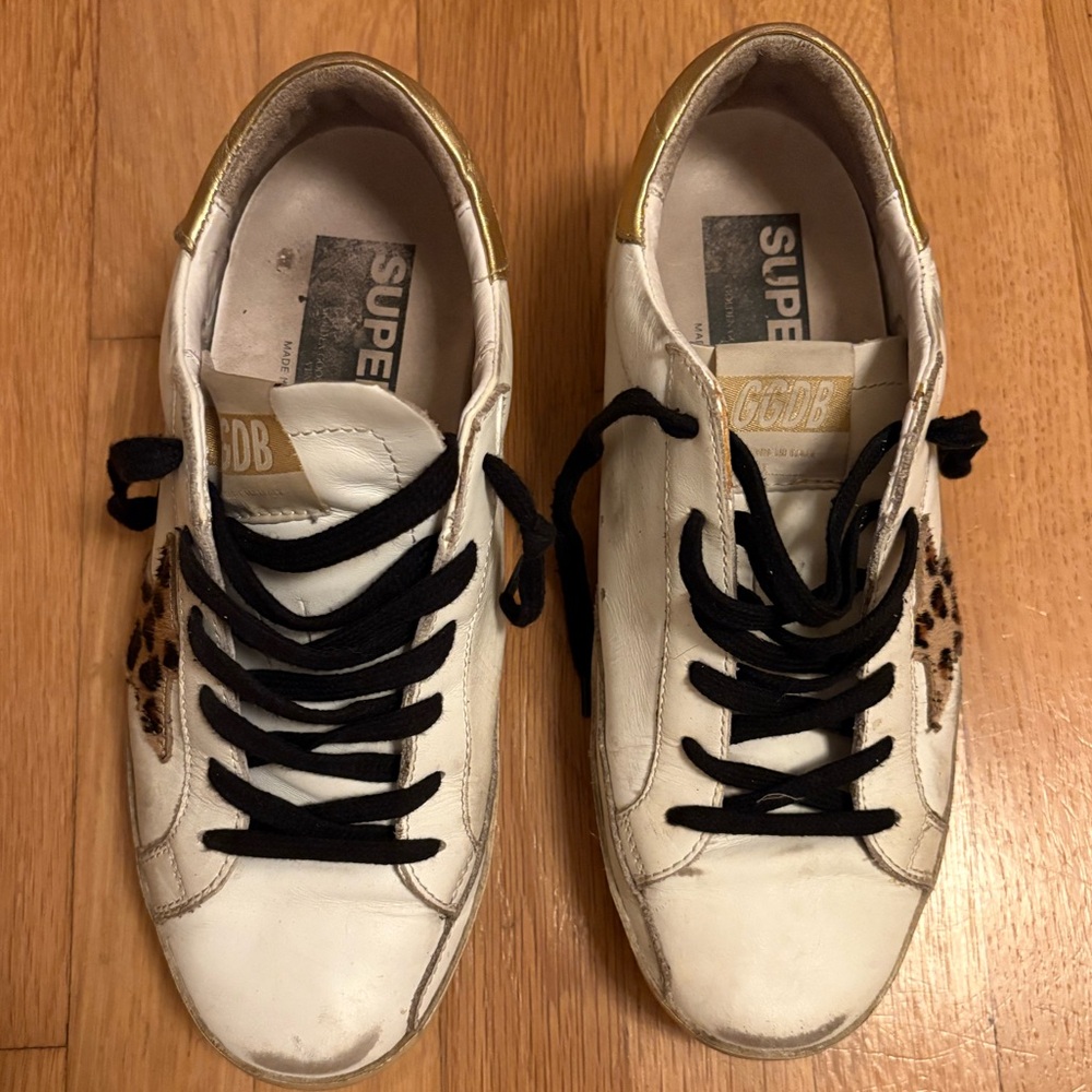 Golden Goose Superstar Leopard star with gold heel

Size 38